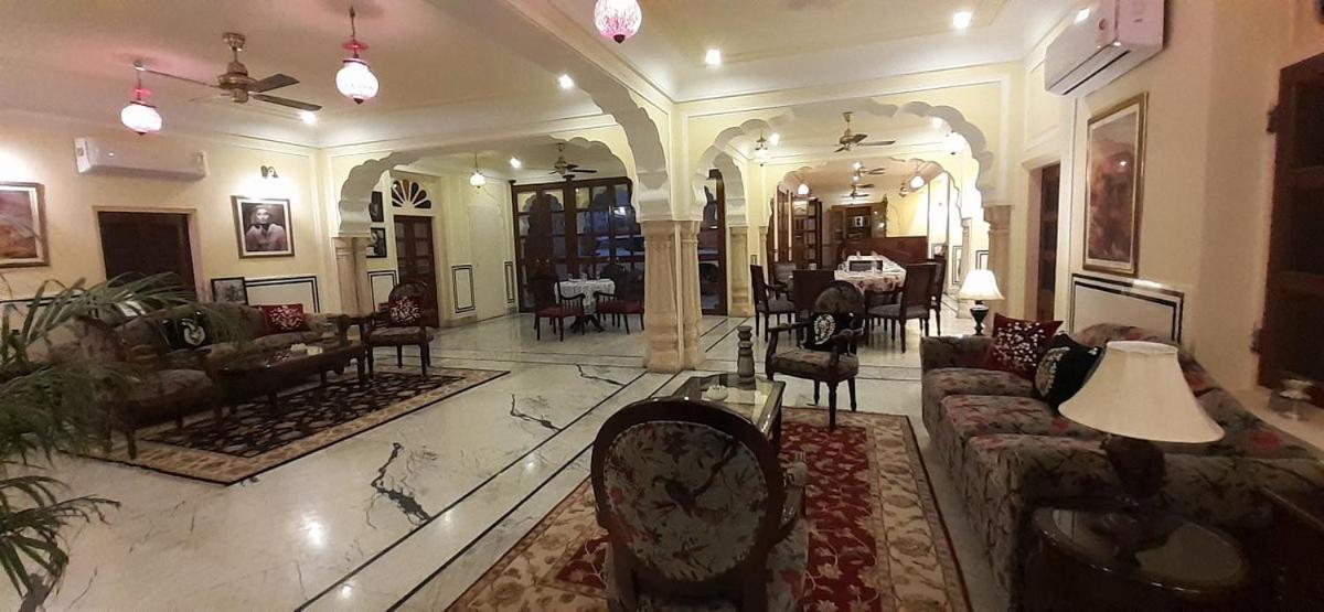 Raj Rajeshwari Haveli Hotel Jaipur Buitenkant foto